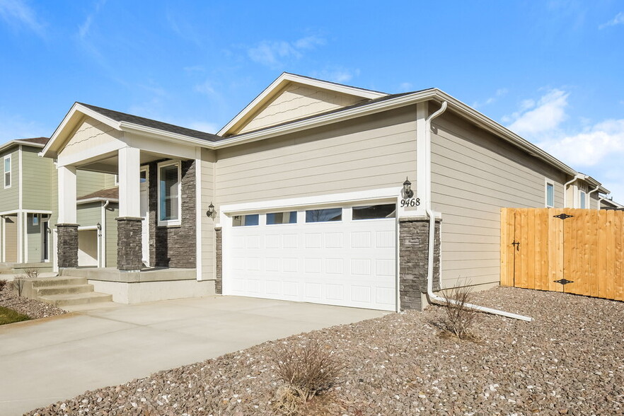 Building Photo - 9468 Yampa St