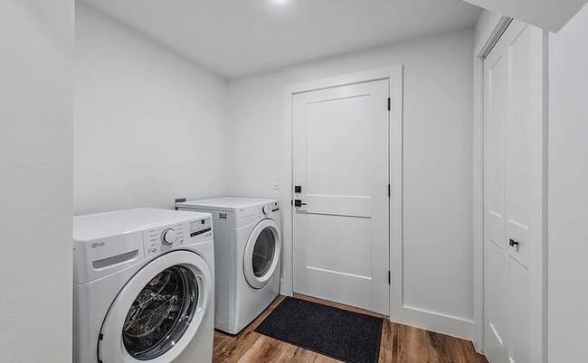 Building Photo - ** BRAND NEW CONSTRUCTION SINGLE FAMILY TW...