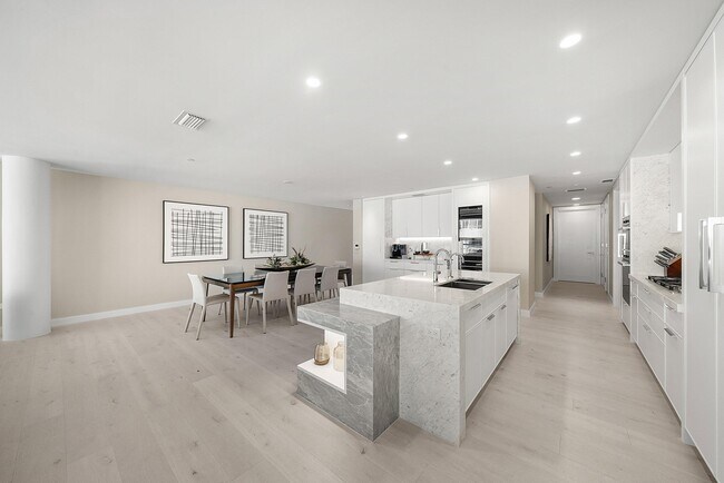 Building Photo - 3550 S Ocean Blvd