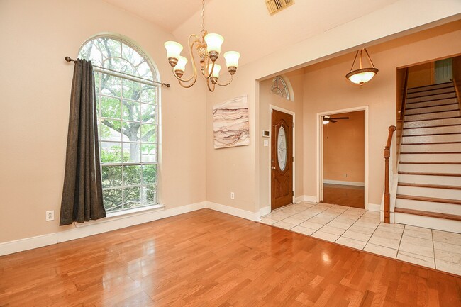 Building Photo - 4306 W Thunderwood Cir