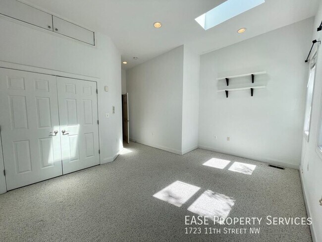 Building Photo - 1723 11th St NW