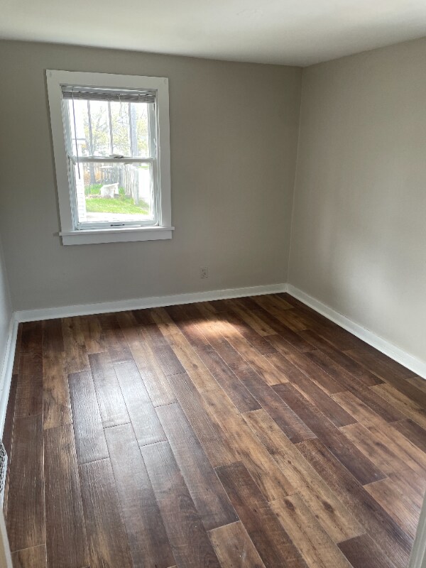 Building Photo - 1609 Green Bay St