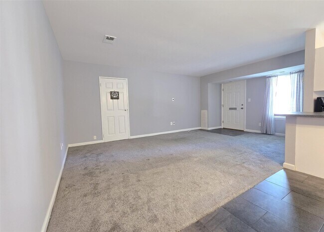 Building Photo - 23 Kiowa Ct