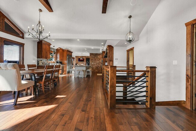 Building Photo - 201 Shady Ozark Ln