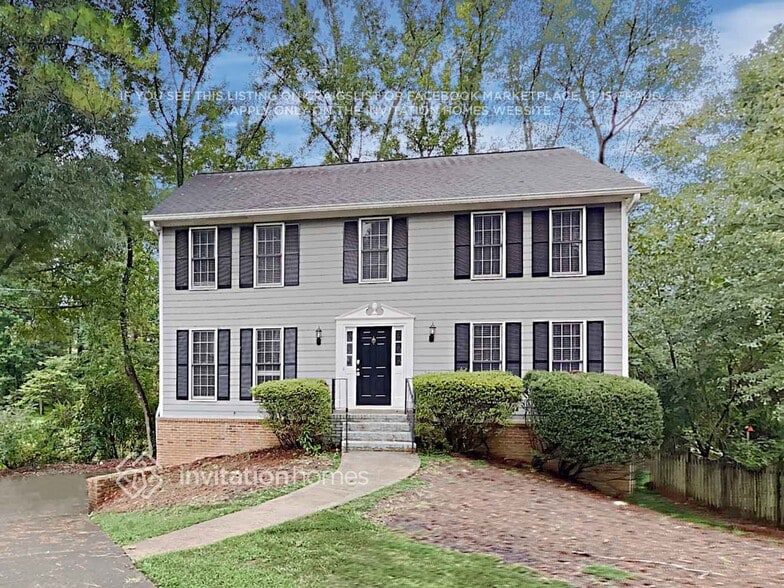 Primary Photo - 611 Willow Ridge Dr NE