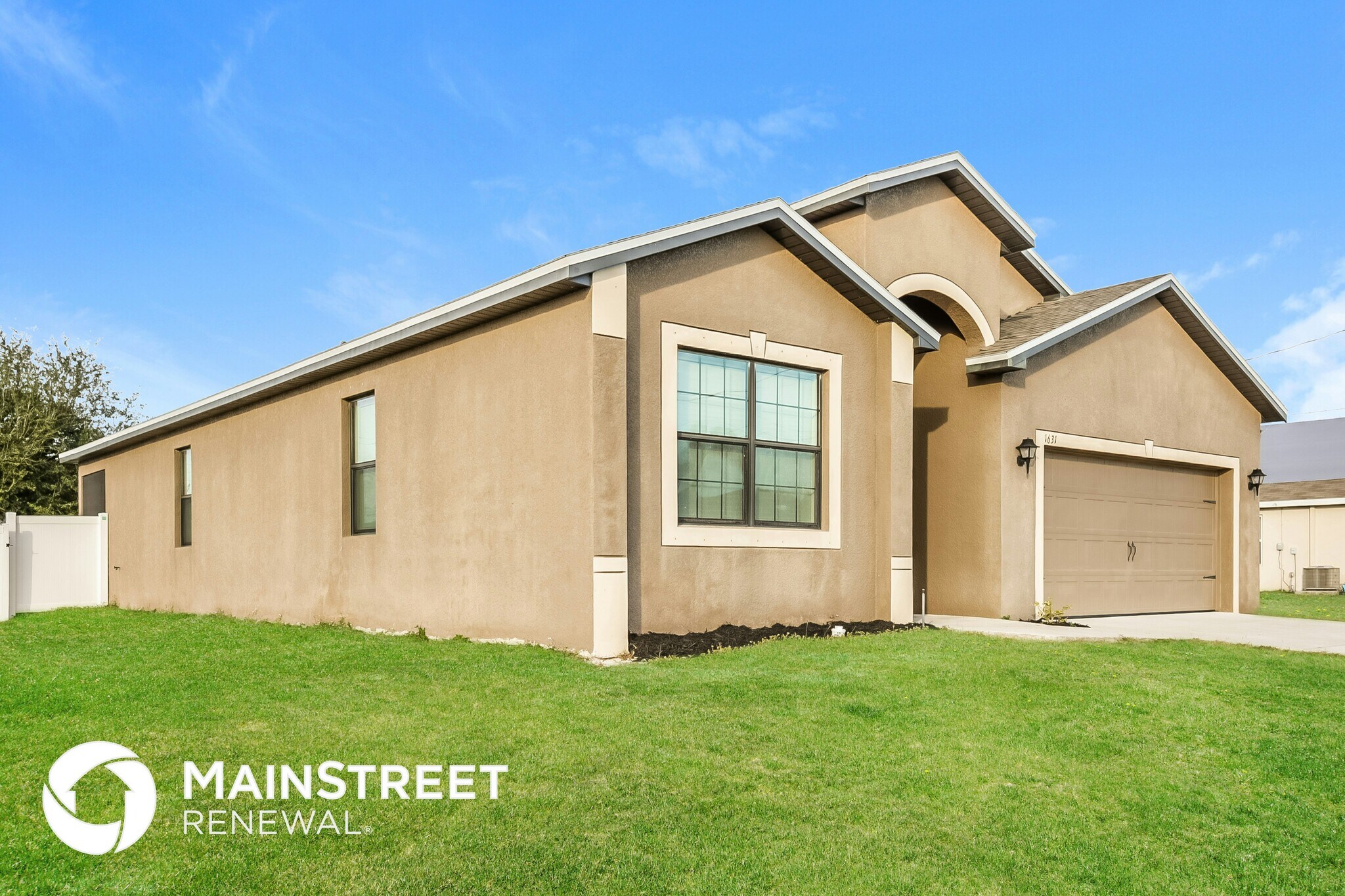 Building Photo - 1631 SW 25th Ln