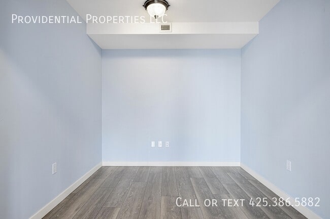 Building Photo - 2721 1st Ave