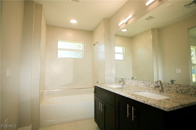 Building Photo - 7471 Pebble Beach Rd