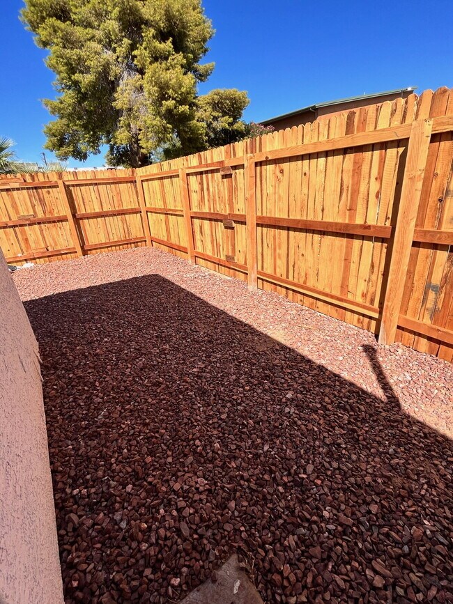 Building Photo - Coming Soon! This cozy space comes with a ...