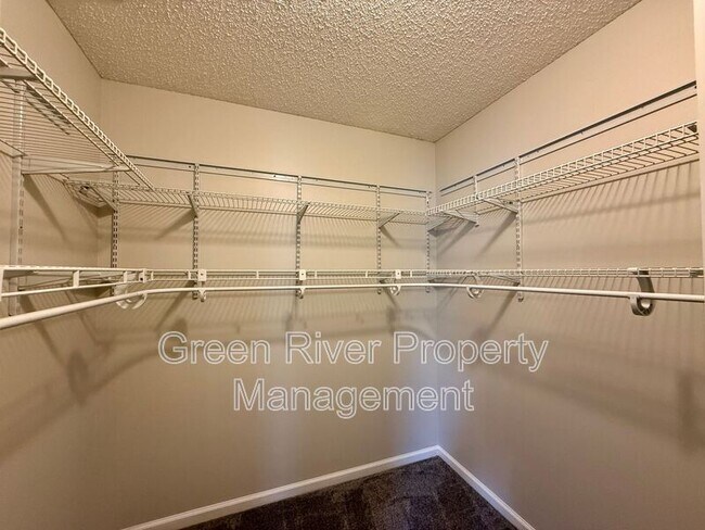 Building Photo - 4139 Savannah Glen Blvd