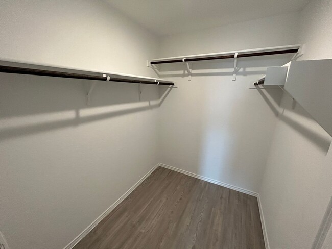 Building Photo - 3BD/2BA with Washer/Dryer Included – Fenced Yard, Garage & Community Pool!