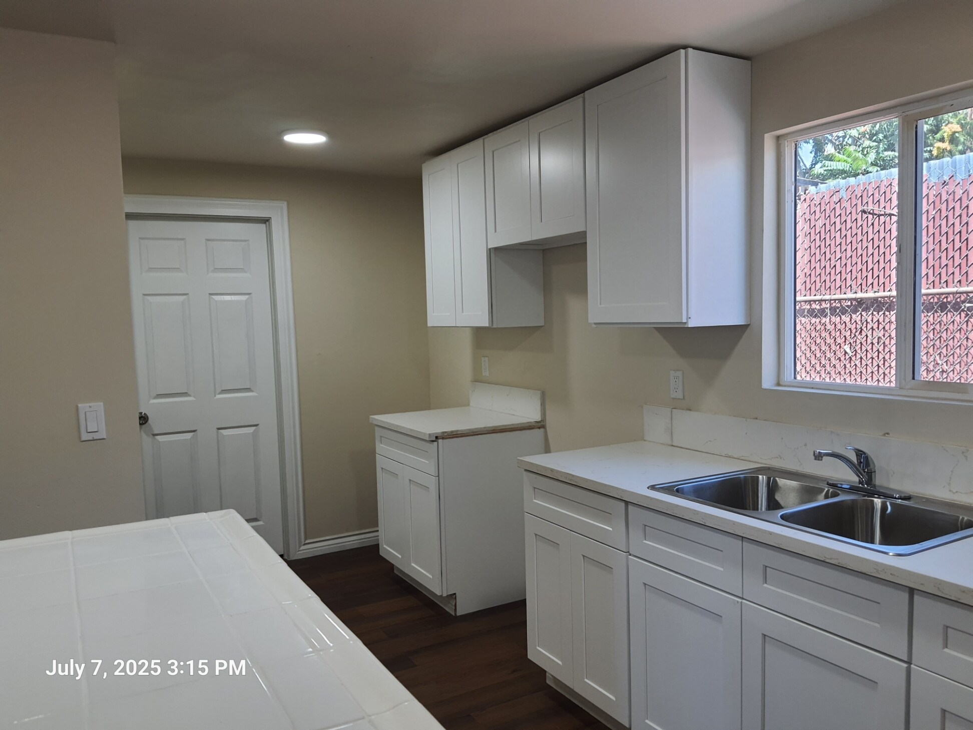 Building Photo - 1221 W 152nd St