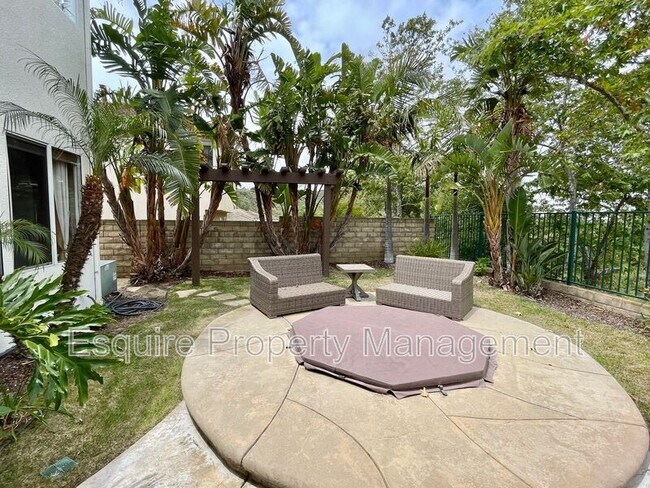 Building Photo - 4477 Camino De Las Estrellas