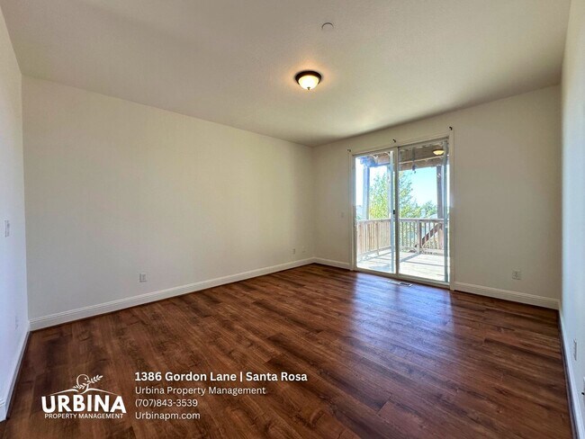 Building Photo - 1386 Gordon Ln