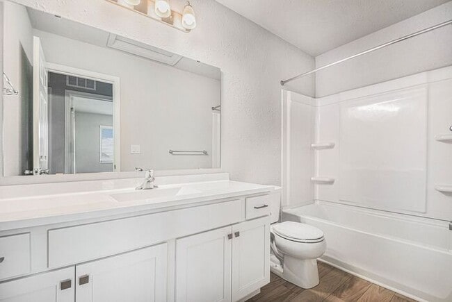 Building Photo - 6204 Aurelius Rd