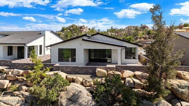 Building Photo - 1328 Rockwood Dr