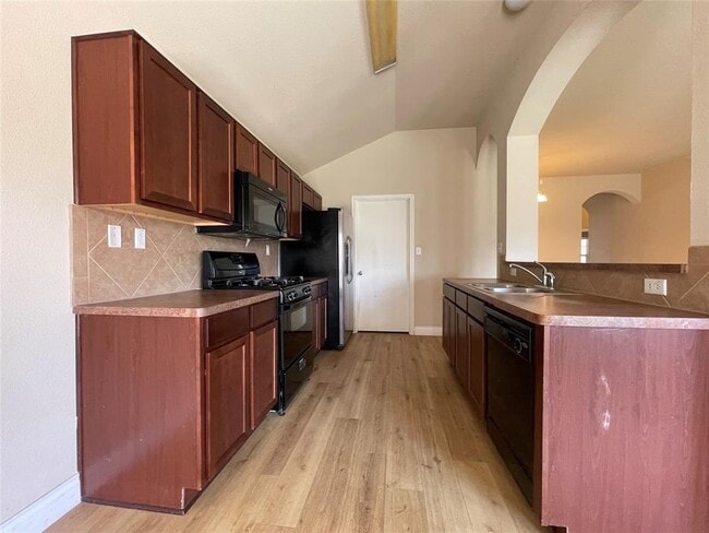 Building Photo - 15203 Lucian Dr