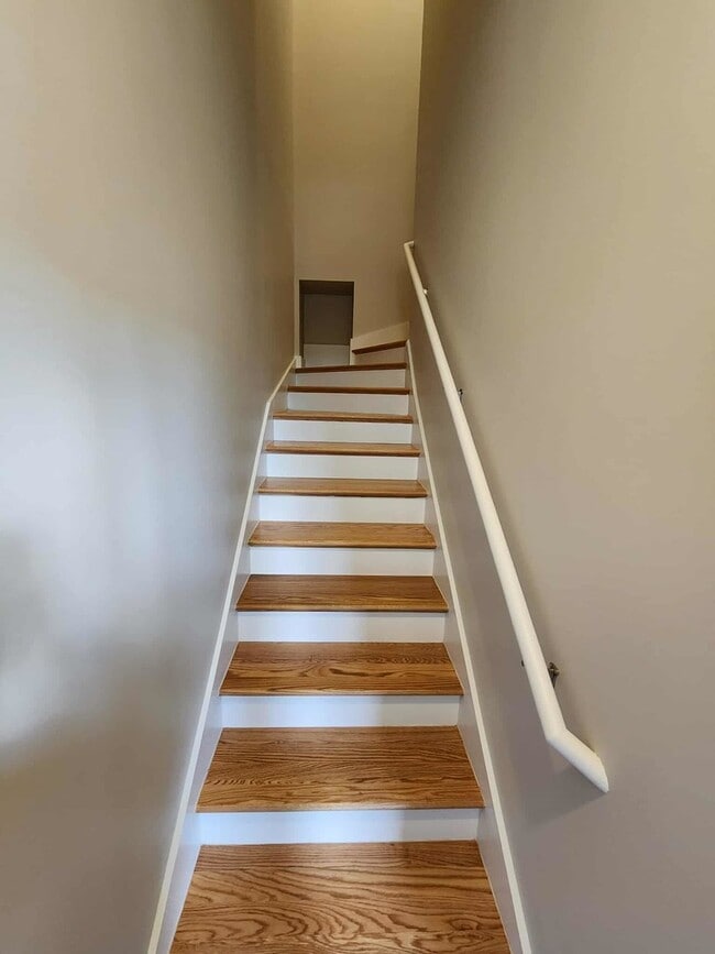 Building Photo - 6321 S Eberhart Ave