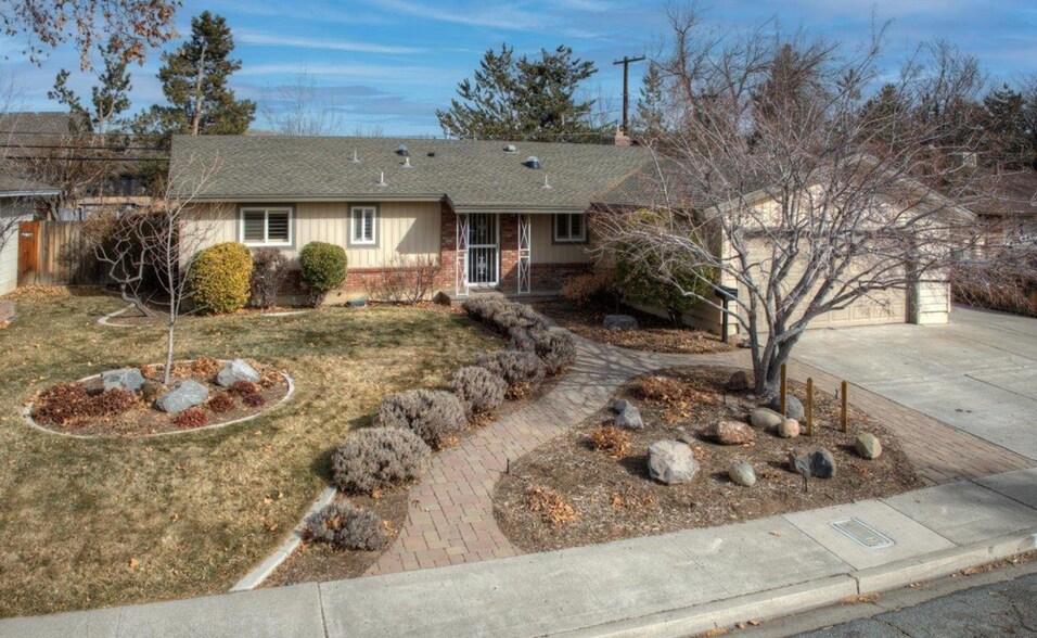 Primary Photo - 900 Arleen Way