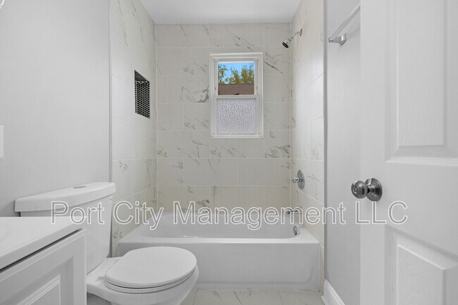 Building Photo - 4902 Gilray Dr