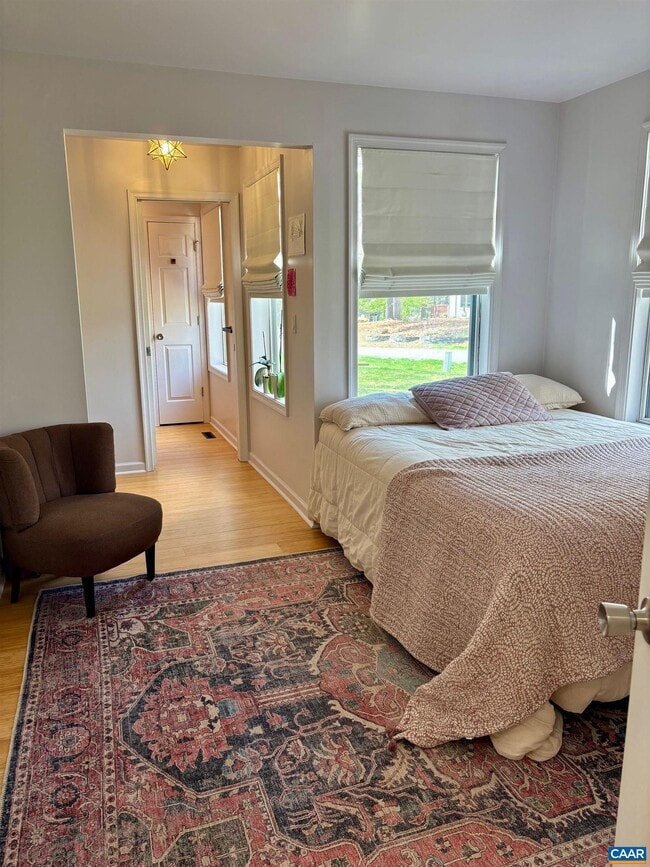 Building Photo - 292 Blackthorn Ln