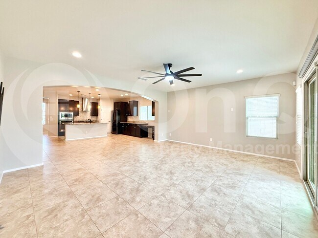 Building Photo - 10831 W Bronco Trail
