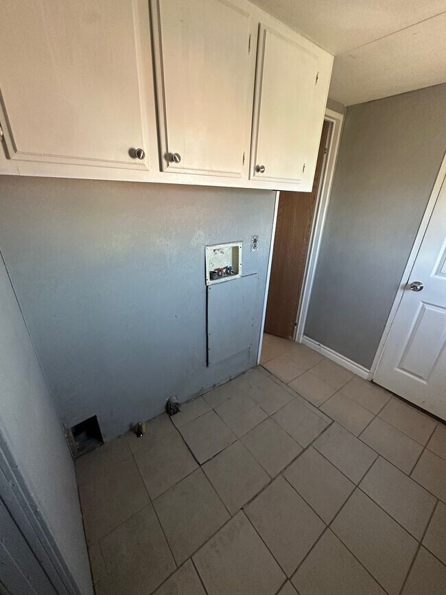 Building Photo - 3 Bedroom 2 Bathroom Mobile/Manufactured Home!!!!