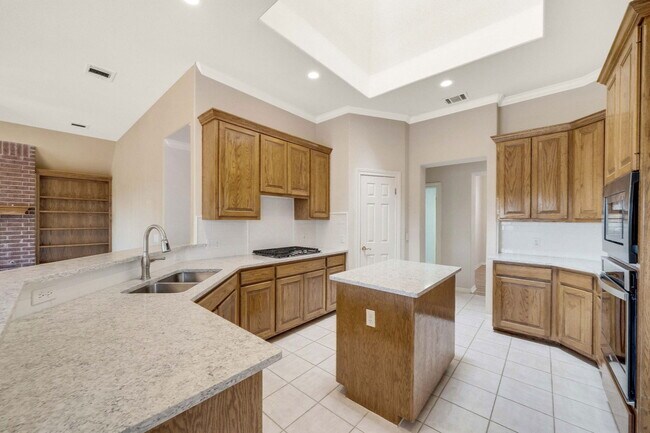 Building Photo - 11901 Jess Dr