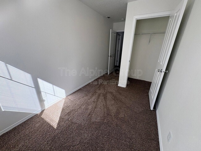 Building Photo - 210 NW Connell Ave