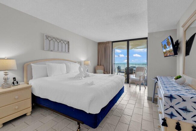 Building Photo - 2500b N Ocean Blvd