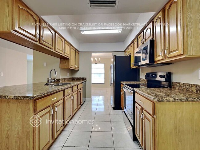 Building Photo - 4037 Eastridge Dr