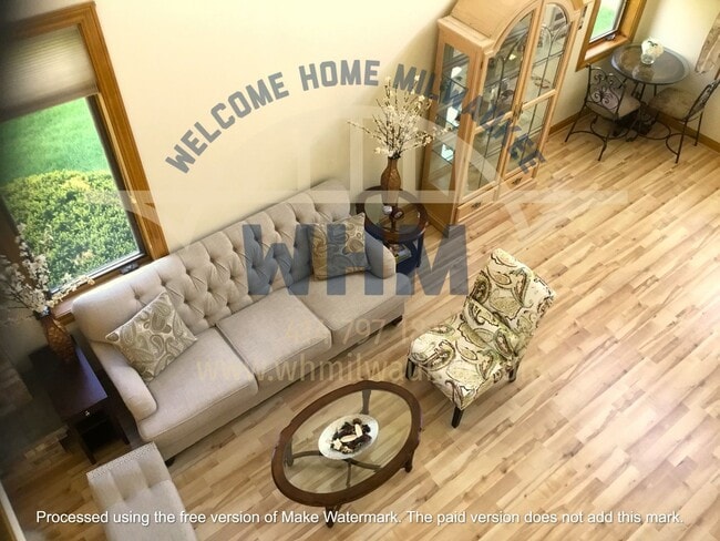 Building Photo - 13835 Morningview Ct
