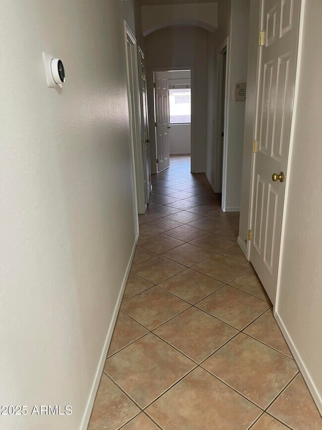 Building Photo - 18785 E Kingbird Dr