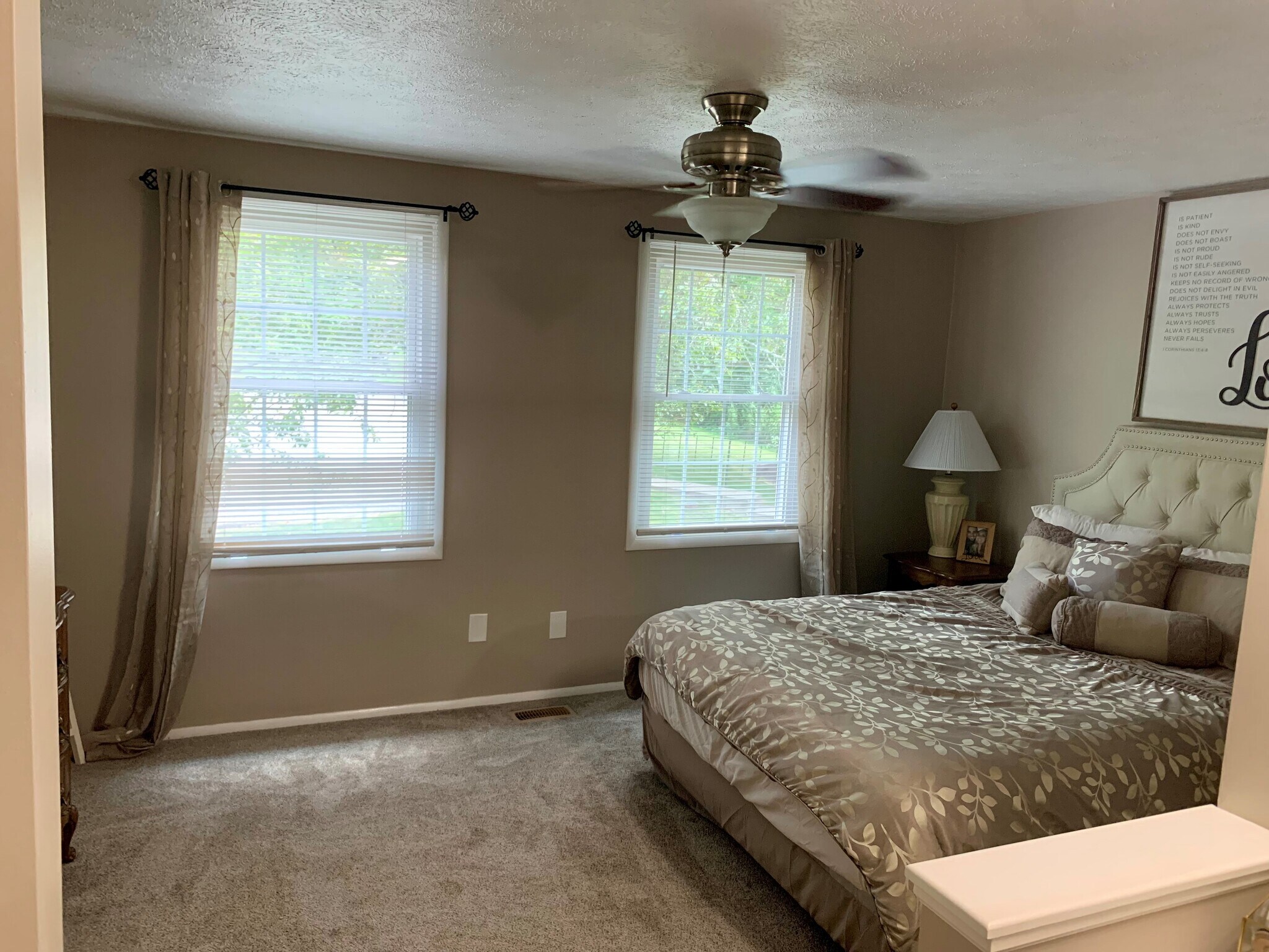 Building Photo - 222 Shadowlawn Cir