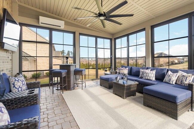 Building Photo - Beautiful Furnished Home in Olmstead