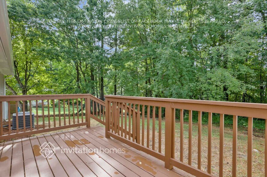 Building Photo - 133 Rosewood Dr