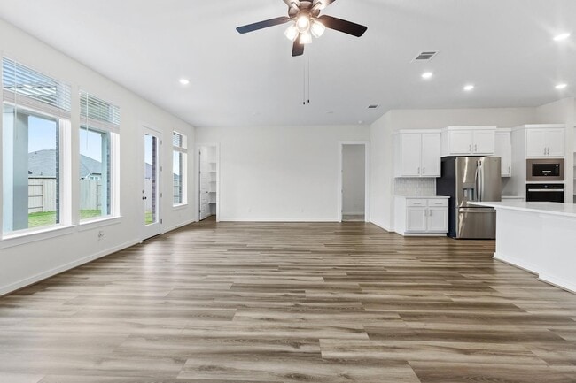 Building Photo - 150 Samuel Blair Pass