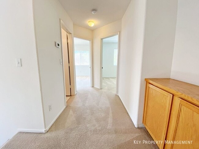 Building Photo - 198 Chadwell Ct