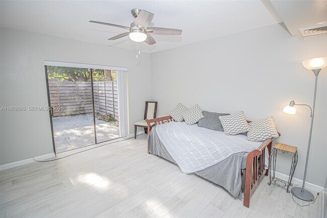 Building Photo - 1410 14th Terrace