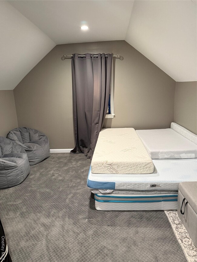 Building Photo - 10 Hillside Terrace