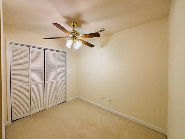 Building Photo - 1104 Caldwell Dr