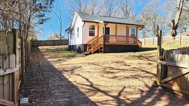 Building Photo - 4 Arnco Second St