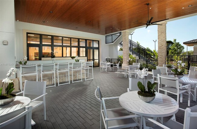 Building Photo - 8945 NW 98th Ave