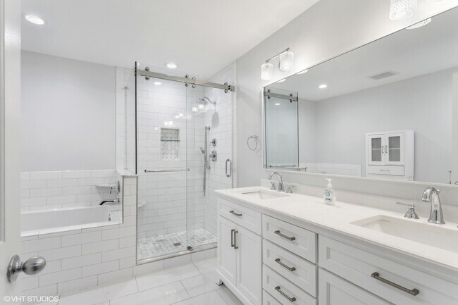 Building Photo - 24250 Merlot Ln
