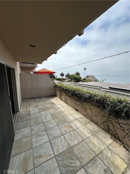 Building Photo - 2037 S Coast Hwy