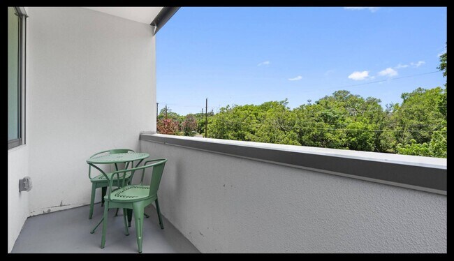 Building Photo - 5515 Humming Bird Ln