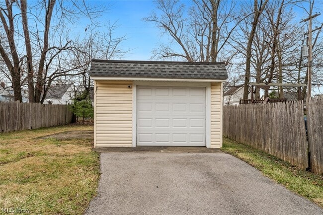 Building Photo - 3753 W 139th St