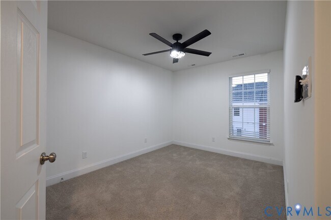 Building Photo - 6932 Leire Ln