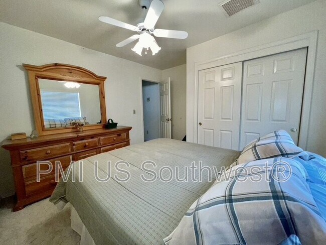 Building Photo - 3375 Sharon Ln