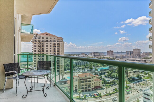 Building Photo - 1431 Riverplace Blvd